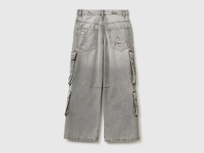 Weit geschnittene Jeans mit Taschen