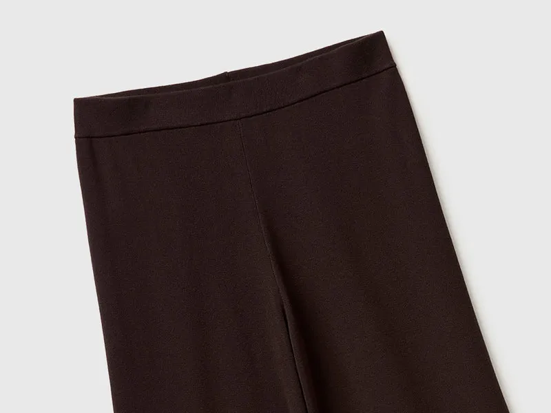 Strickhose mit weitem Bein