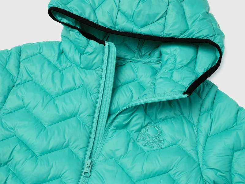 Wattierte Jacke mit Kapuze