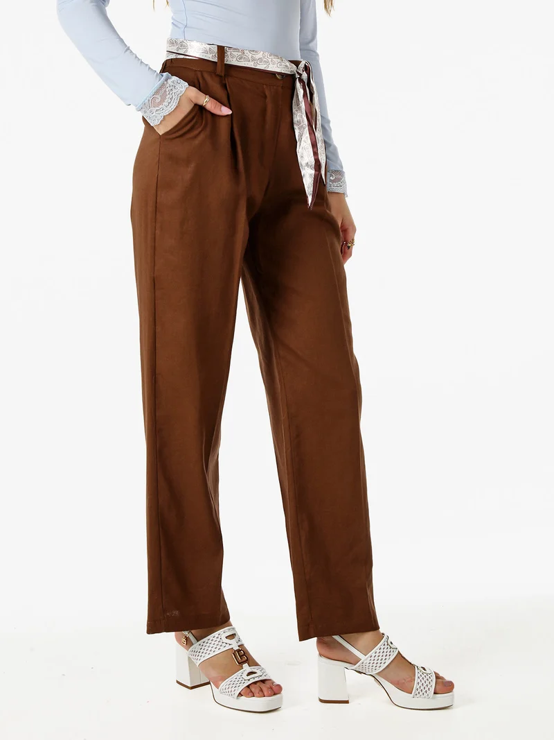 Pantaloni donna in misto lino a gamba dritta con cintura a foulard - marrone