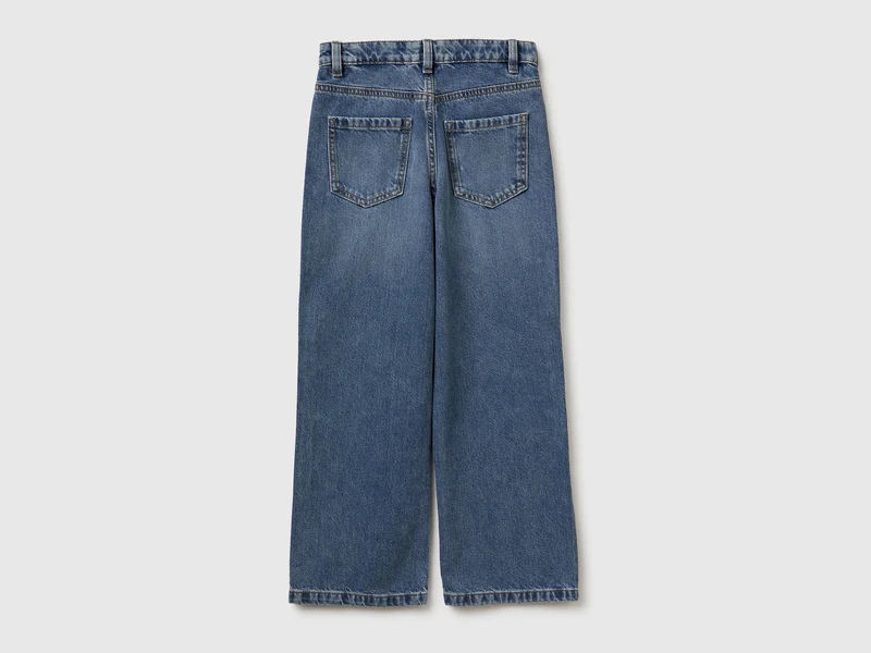 Gerade Jeans mit Ösen