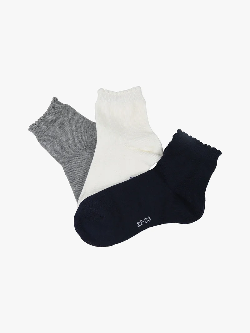 Confezione da 3 paia di calze corte da bambina in caldo cotone - bianco