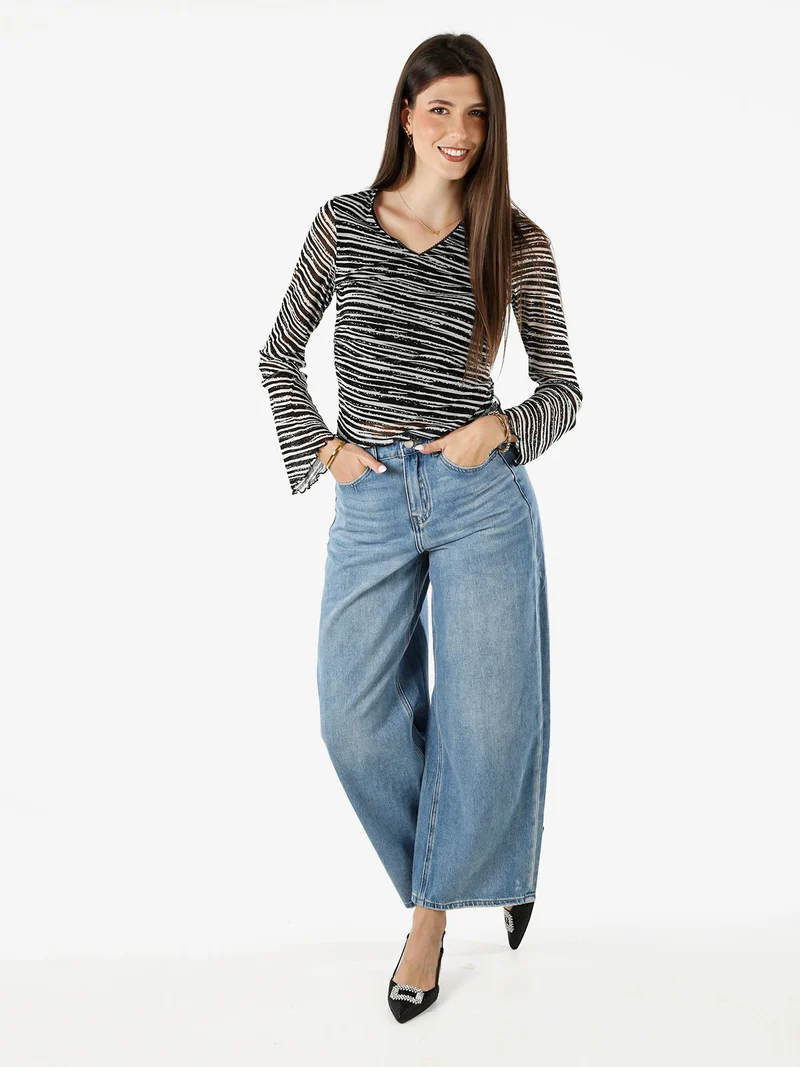 Top donna con scollo a V e maniche lunghe a campana - nero