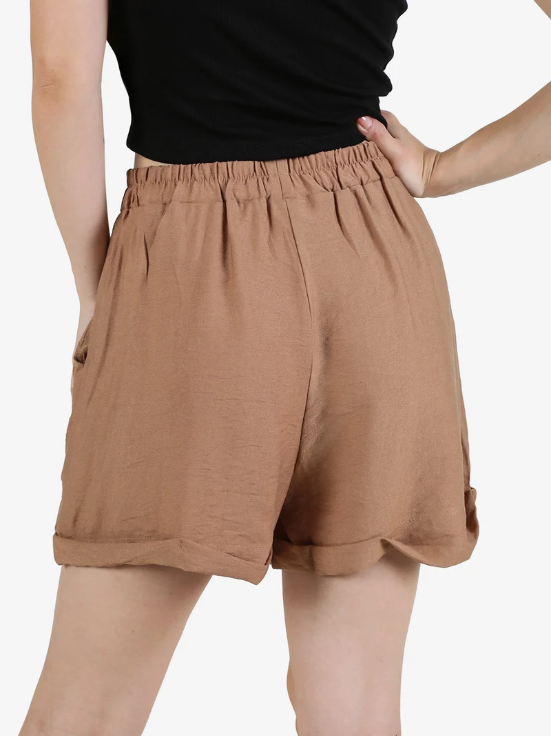 Shorts donna con risvolto - cammello