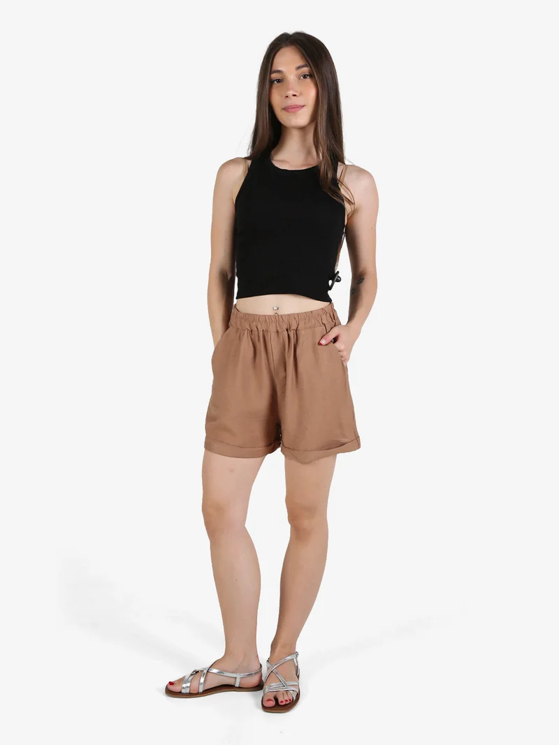 Shorts donna con risvolto - cammello