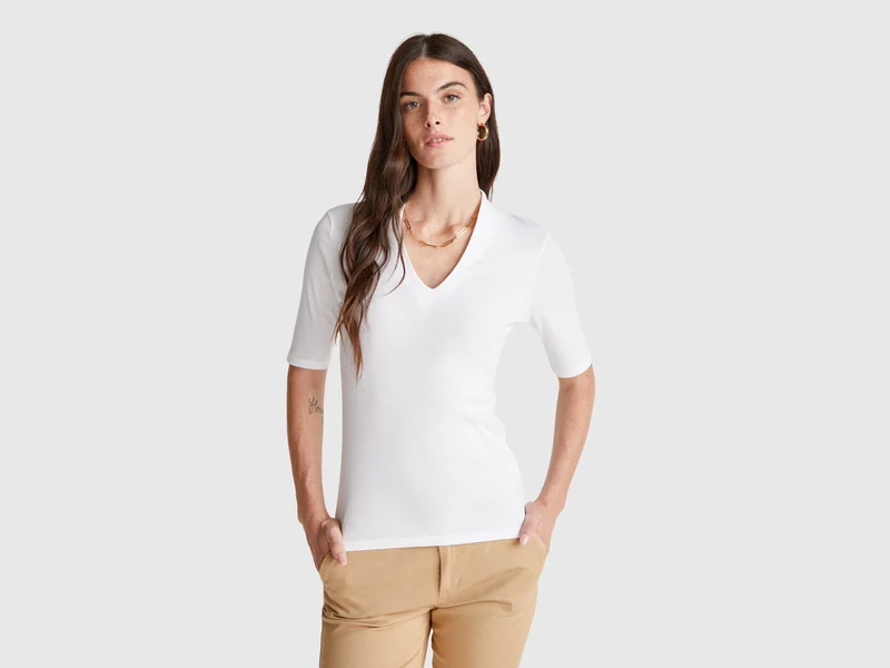 Schmal geschnittenes T-Shirt aus langfaseriger Baumwolle