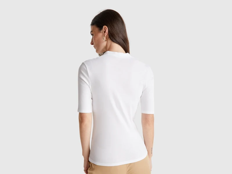 Schmal geschnittenes T-Shirt aus langfaseriger Baumwolle