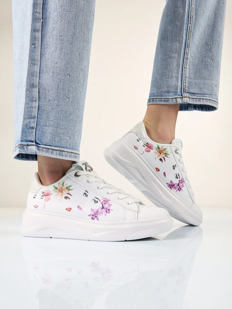 Sneakers donna con stampa floreale e suola alta - bianco
