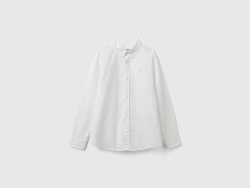 Weißes Button-Down-Hemd