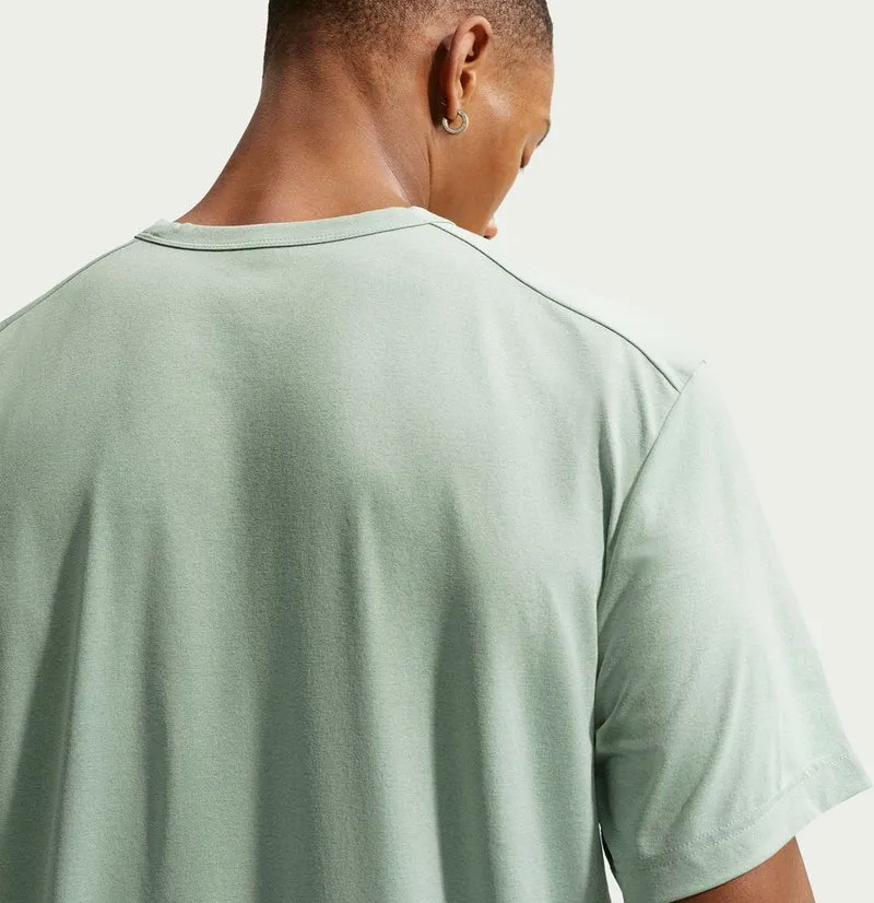 NIKE Herren Shirt M NK DF UV HYVERSE SS