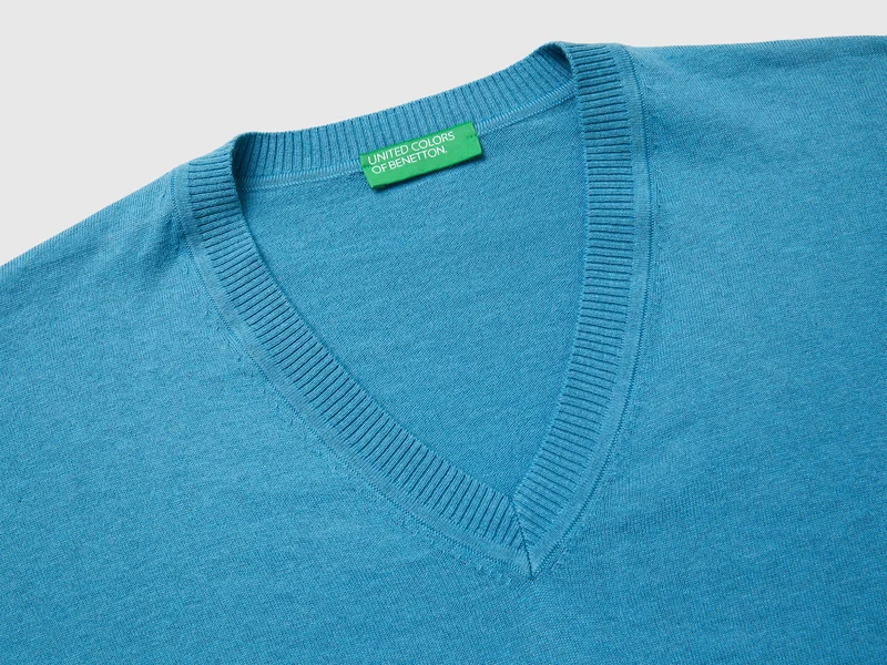 Pullover mit V-Ausschnitt aus Baumwolle und Wolle
