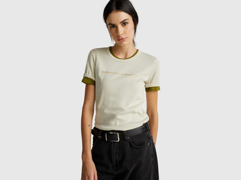 Kurzärmeliges T-Shirt mit Glitzerlogo
