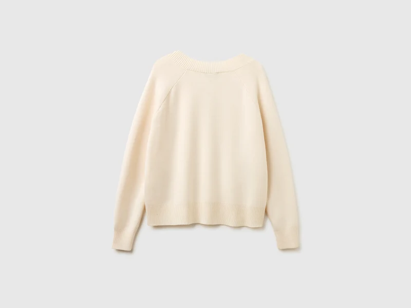 Strickpullover mit V-Ausschnitt