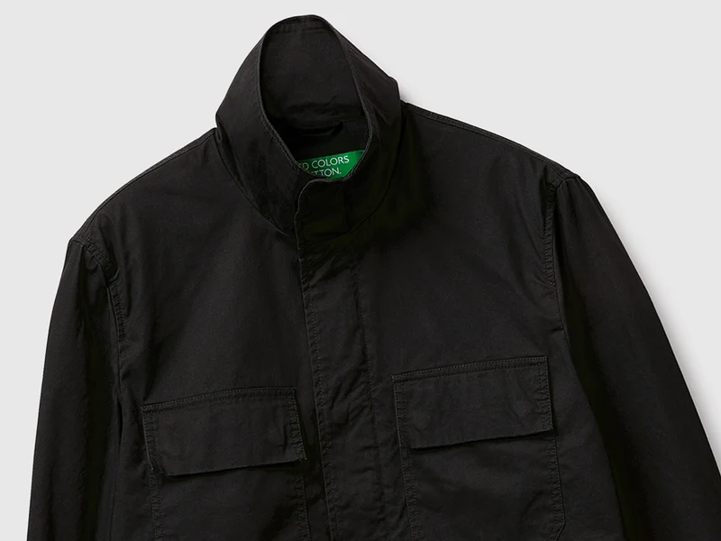 Kurze Jacke mit Taschen