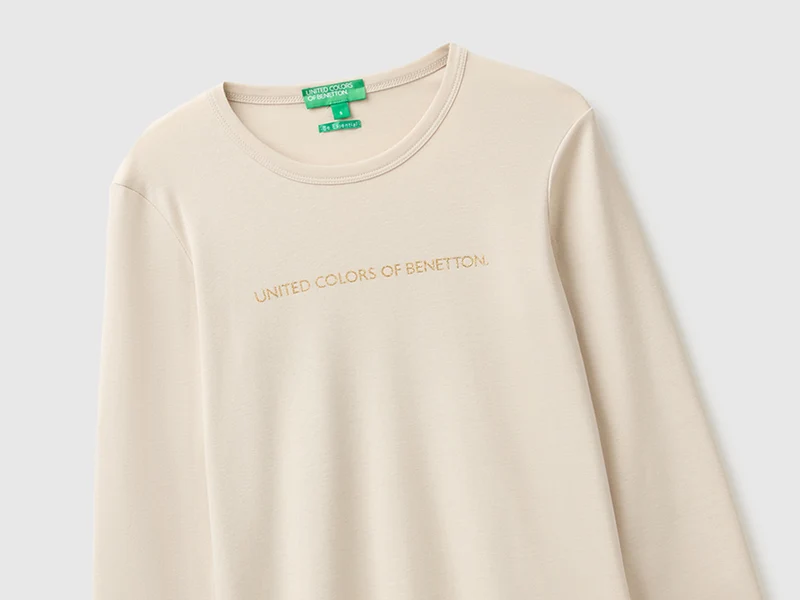 Langärmeliges T-Shirt mit Glitzerlogo