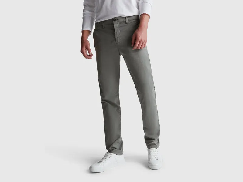 Slim Fit Chinos aus Baumwolle