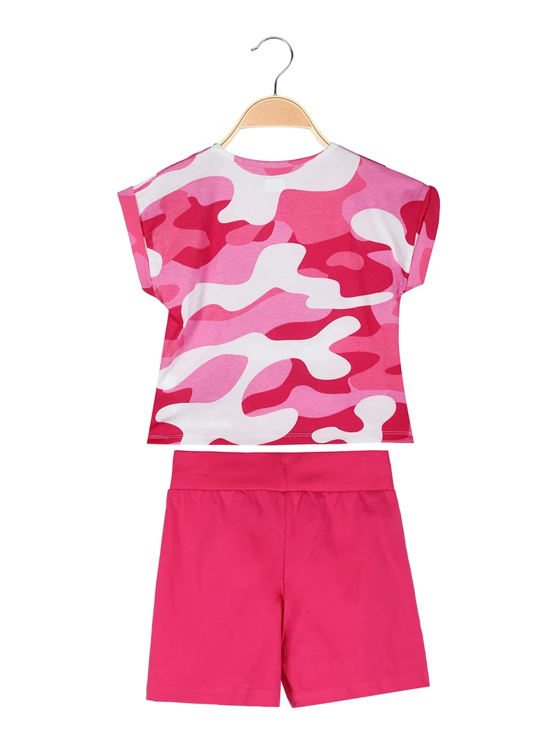 Completo corto da bambina in cotone con t-shirt mimetica e shorts - fucsia