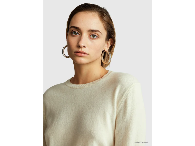 Cremefarbener Pullover mit Rundhalsausschnitt aus reiner Merinowolle