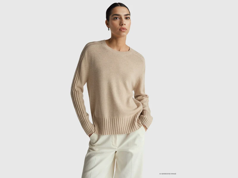 Weit geschnittener Pullover aus reinem Kaschmir