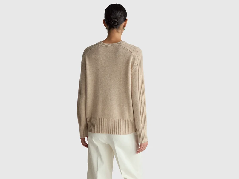 Weit geschnittener Pullover aus reinem Kaschmir