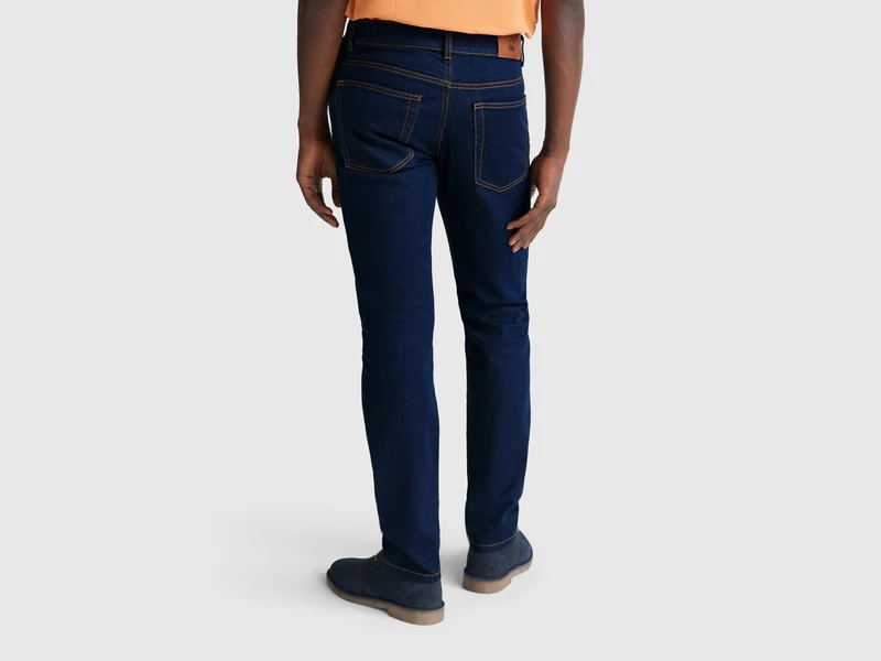 Slim-Fit-Jeans mit fünf Taschen