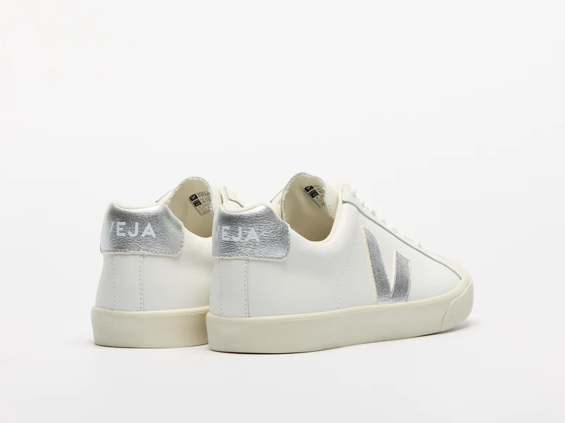 VEJA Esplar Logo Sneaker aus Leder