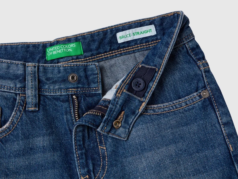 Jeans mit geradem Bein