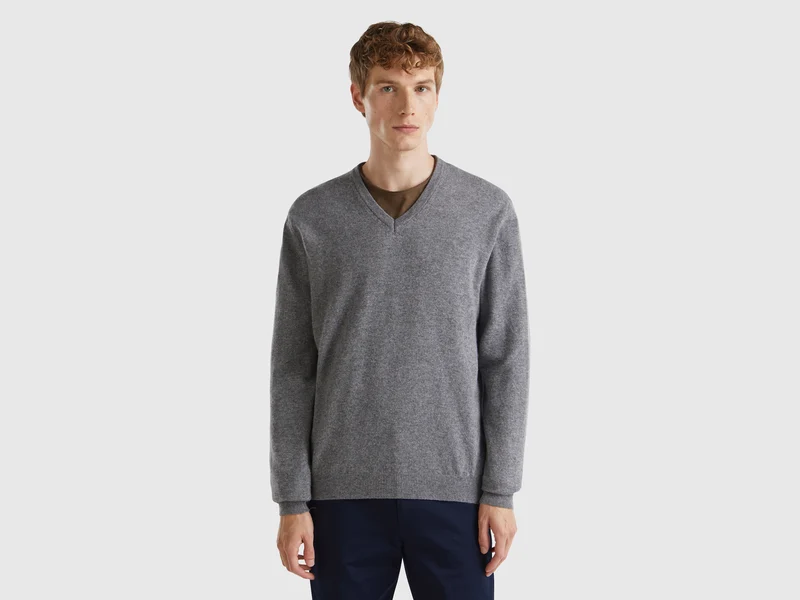 Grauer Pullover mit V-Ausschnitt aus reiner Merinowolle