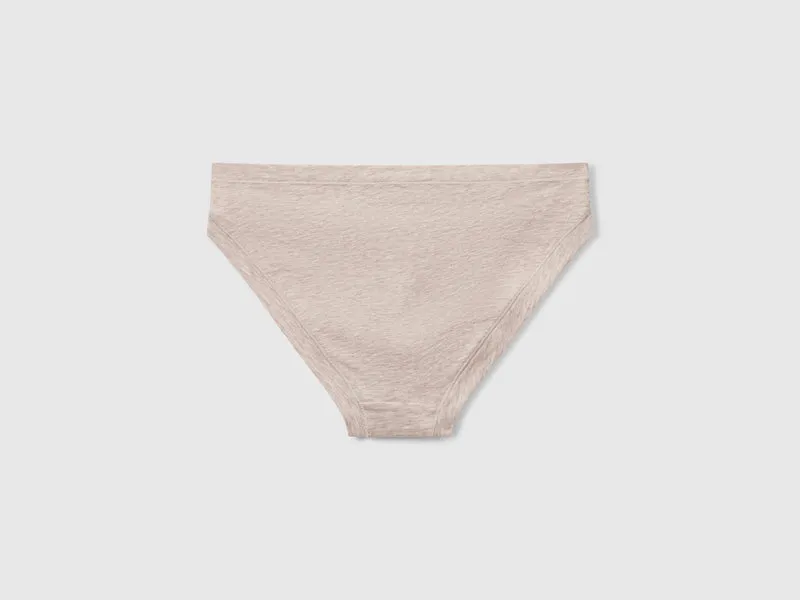 Tief sitzender Slip aus superelastischer Baumwolle