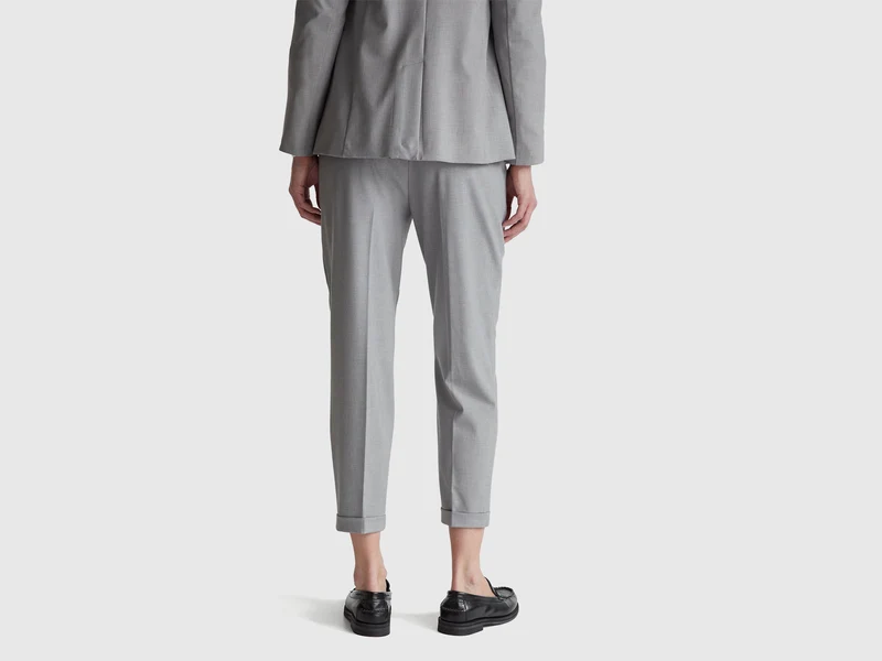 Hose mit Bündchen aus Stretch-Viskose-Mix