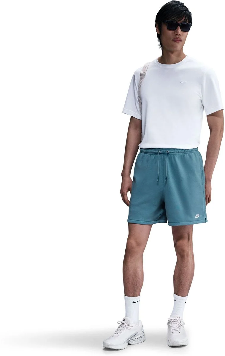 NIKE Herren Shorts M NK CLUB FLOW FT SHORT