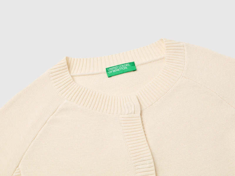 Strickjacke mit Knöpfen