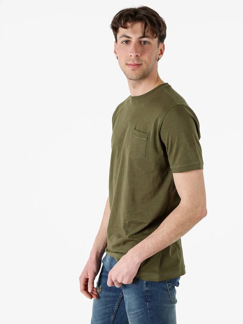 T-shirt girocollo in cotone da uomo con taschino - militare