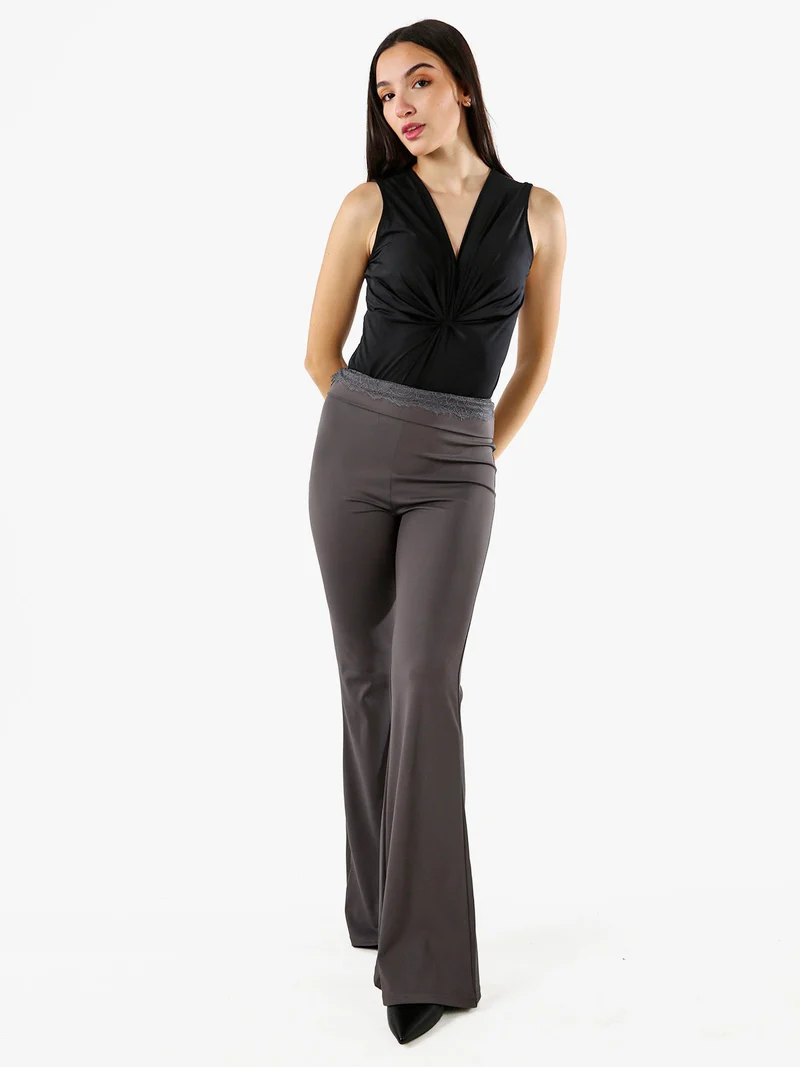Pantaloni eleganti a zampa con pizzo in vita - grigio scuro