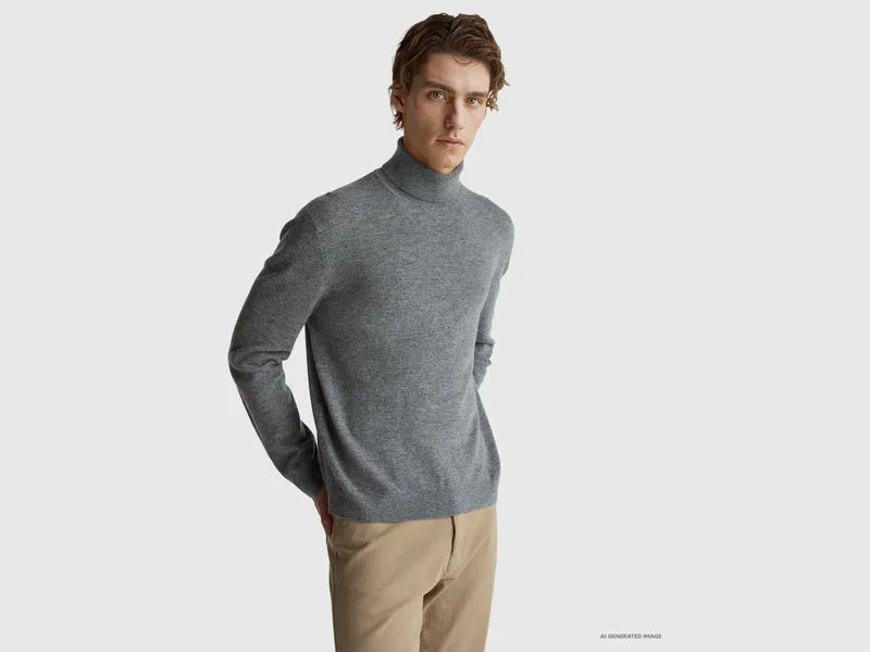 Grauer Rollkragenpullover aus reiner Merinowolle