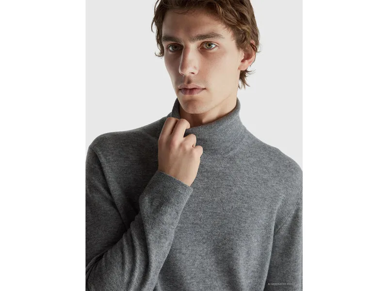 Grauer Rollkragenpullover aus reiner Merinowolle