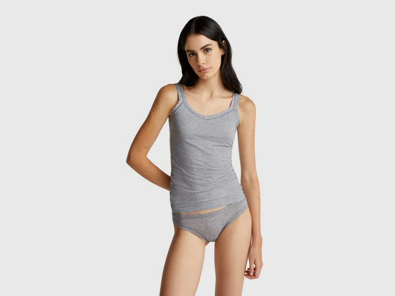 Tanktop aus superelastischer Baumwolle