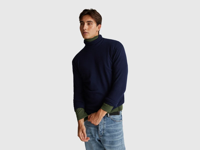 Dunkelblauer Rollkragenpullover aus reiner Merinowolle