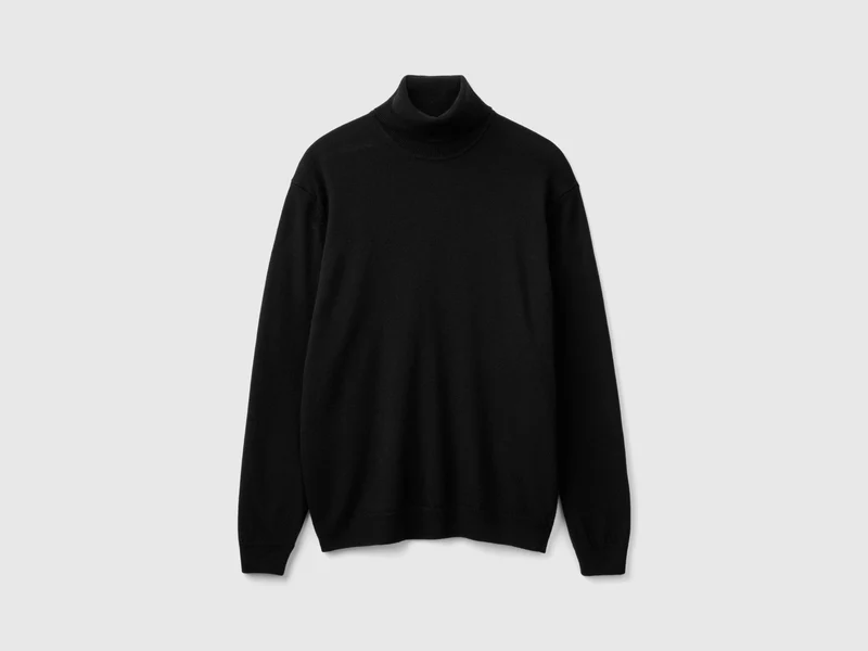 Schwarzer Rollkragenpullover aus reiner Merinowolle