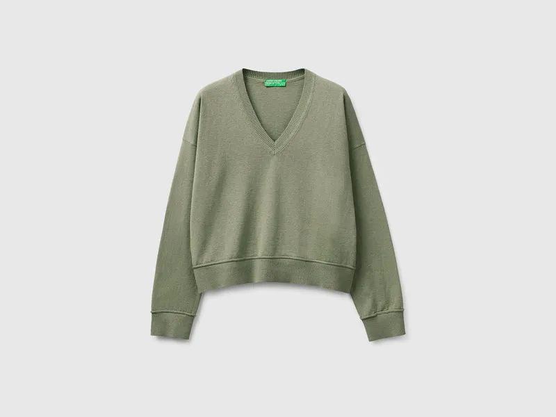 Pullover mit V-Ausschnitt aus Baumwolle und Wolle
