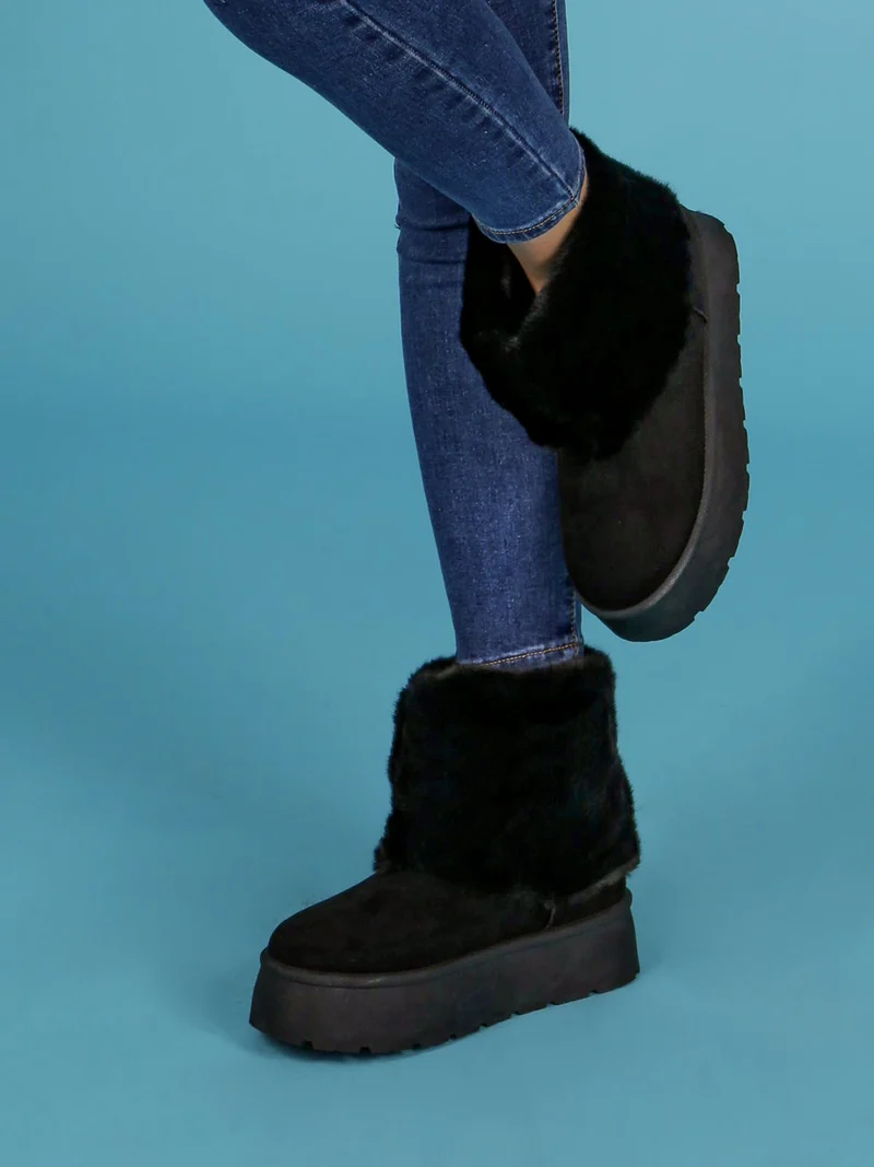 Stivaletti donna scamosciati con platform e bordo in pelliccia sintetica - nero