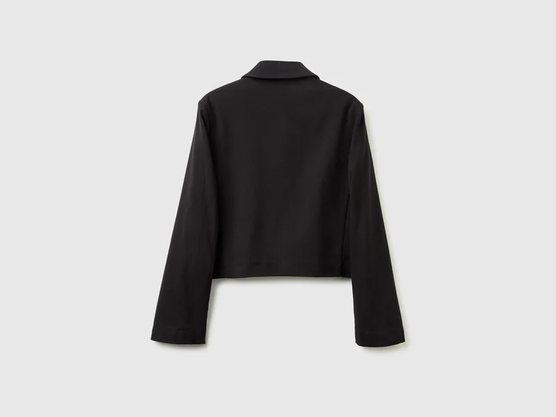 Kurze Jacke mit Taschen
