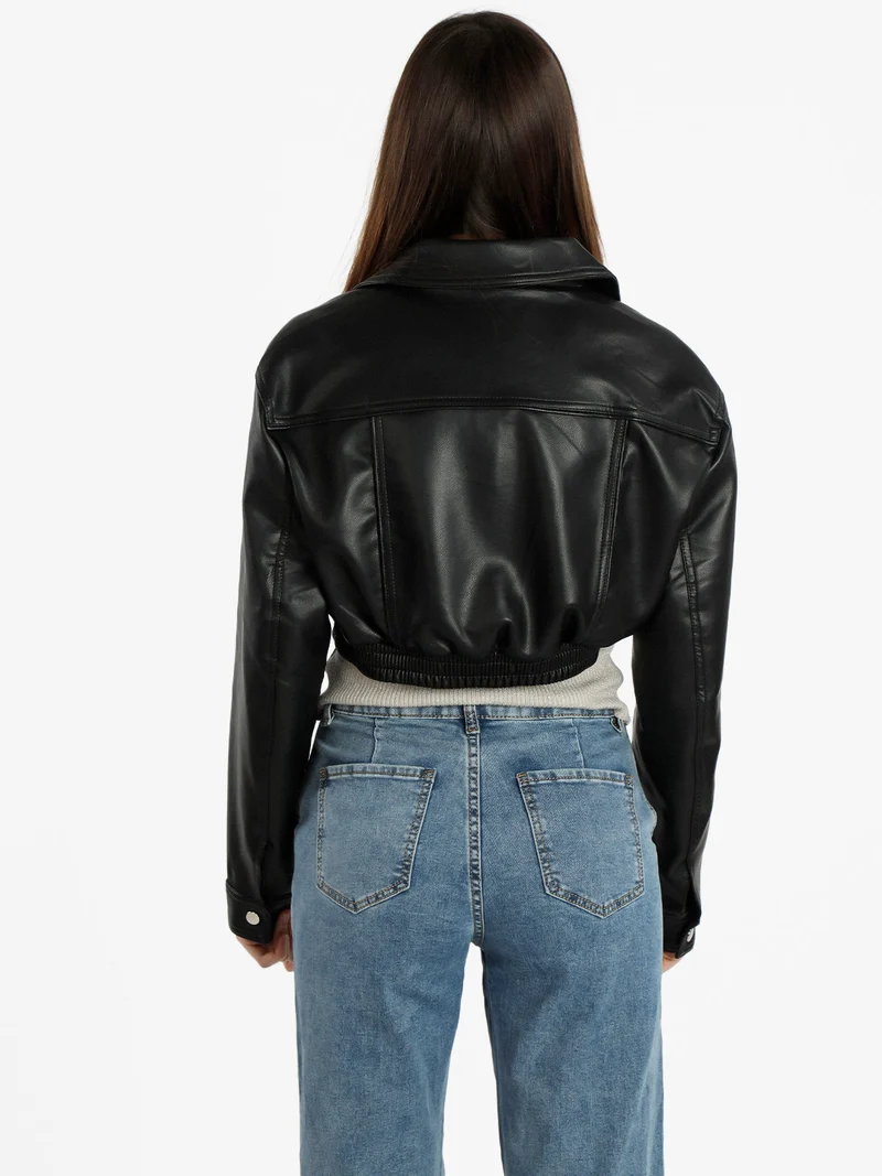 Giacca cropped da donna in ecopelle - nero