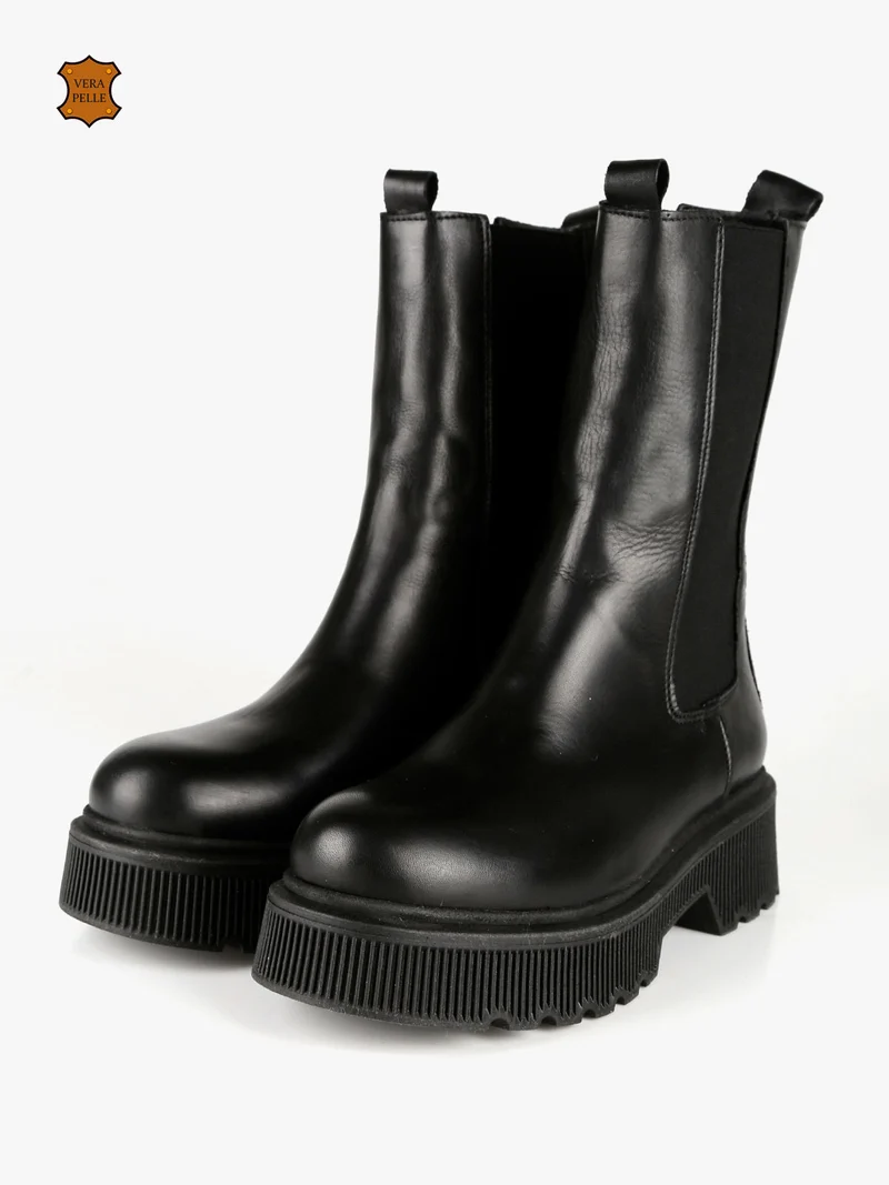 Stivaletti in pelle donna con tacco e plateau - nero