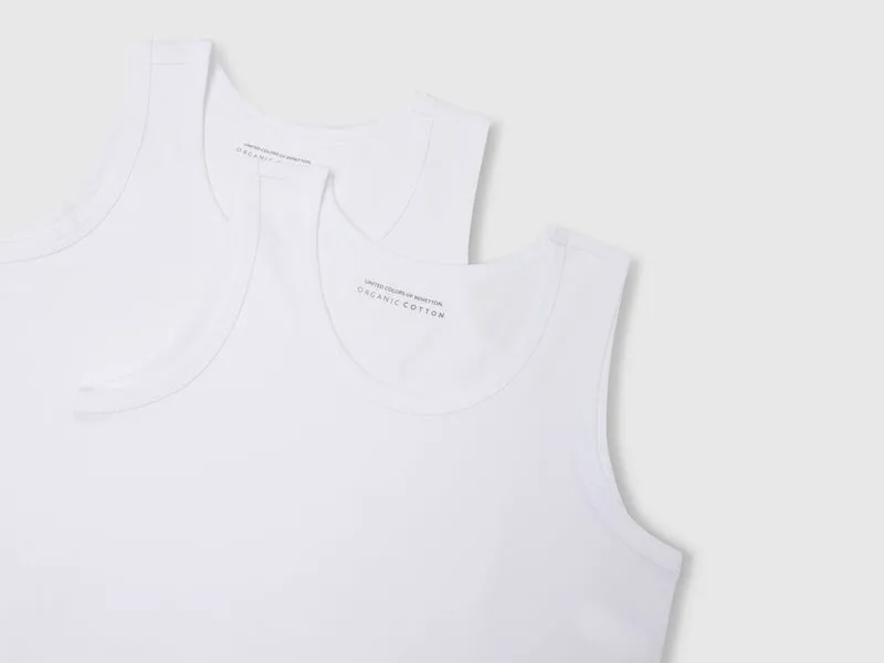Zwei Tanktops aus Bio-Baumwolle mit Stretch