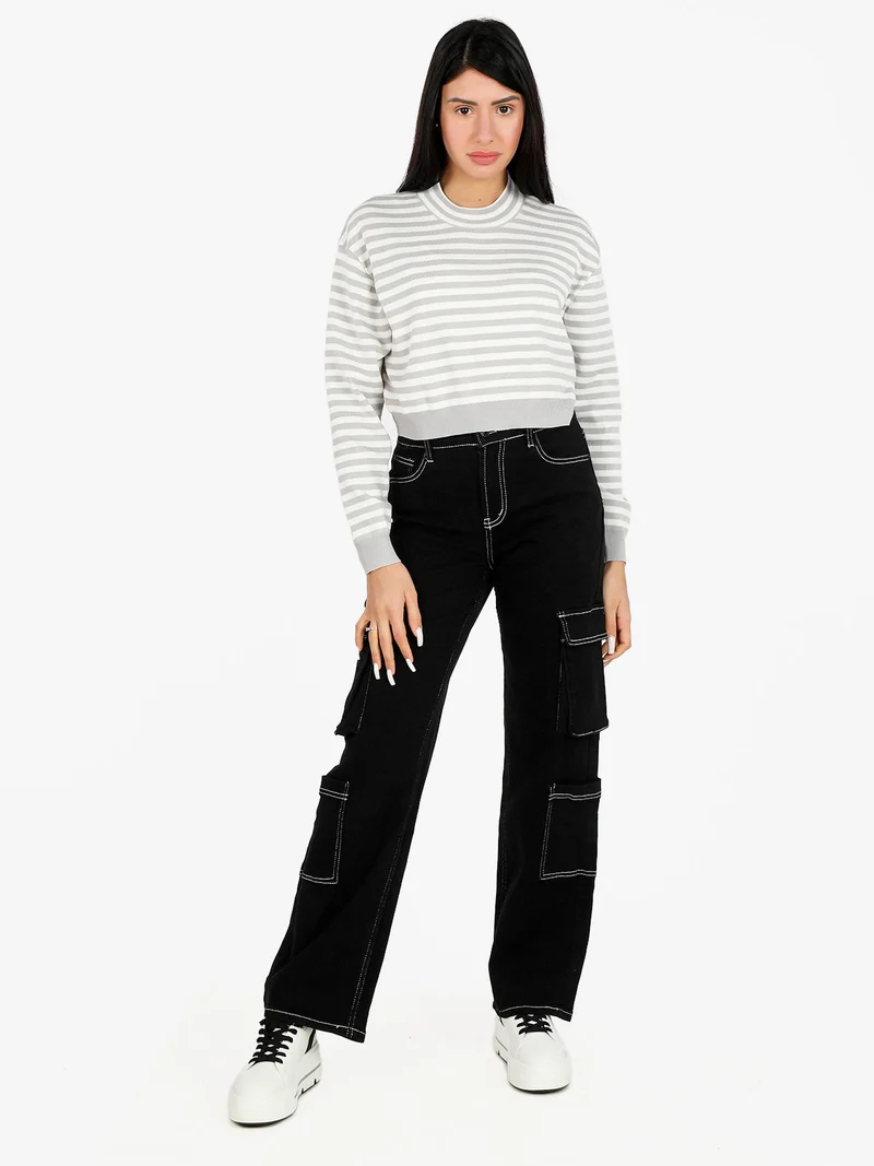 Pullover cropped da donna a righe - grigio