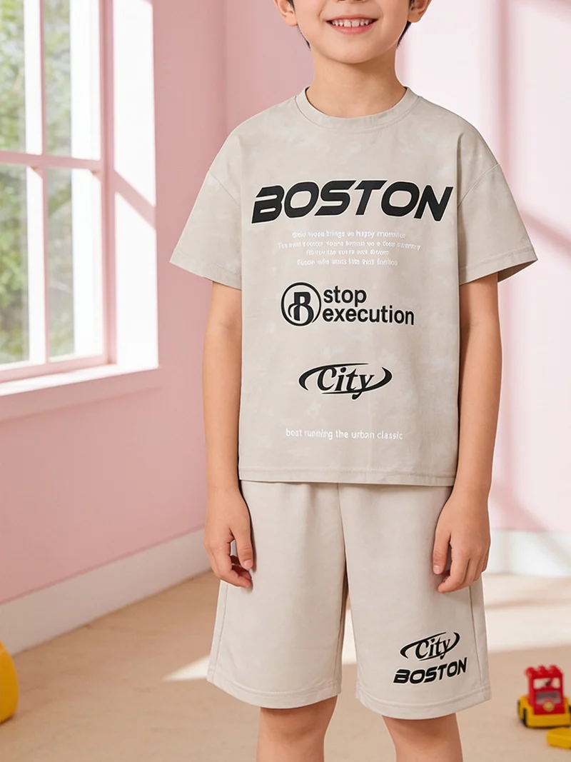 Completo corto da bambino in cotone con t-shirt e bermuda - beige