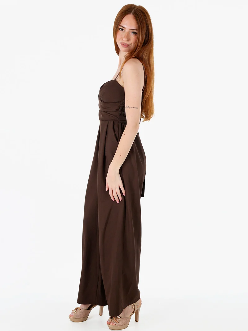 Tuta jumpsuite da donna con spalline sottili e coppe imbottite - moro