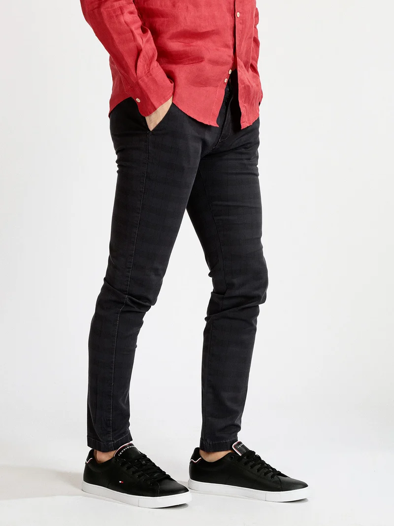 Pantaloni slim fit da uomo - grigio scuro