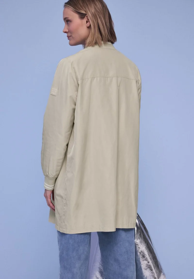 Long Bomber Jkt w. College Det